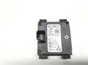 Ford Mustang Mach-E Mach-E (2020–2026) Pimeda nurga radar Distronic ML3T14H031AJ - 2