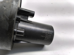 Ford Mustang Mach-E Mach-E (2020–2026) Auxiliary water pump LU5A8C508AE - 3