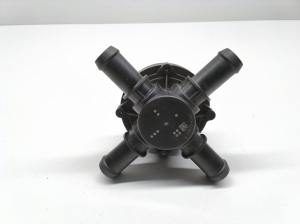 Ford Mustang Mach-E Mach-E (2020–2026) Auxiliary water pump LU5A8C508AE - 4