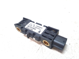 NISSAN Micra K12 (2002–2010) Airbagsensor 98830AY00A - 5