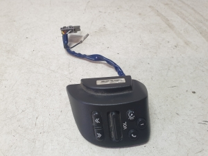 Steering wheel switch - 25552BG00D