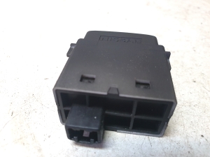 NISSAN Micra K12 (2002–2010) Headlight leveling switch 251909U00A - 3