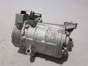 VOLVO EX30 I (2023–2026) A/C compressor 80002227 - 4