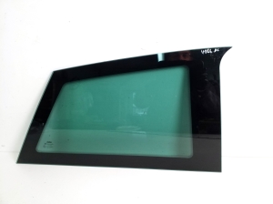 Rear quarter glass - 