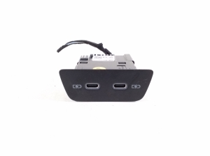 USB-Anschluss - 2G6035954