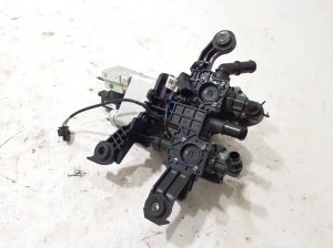 VOLVO EX30 I (2023–2026) Klimaschlauch Ventil 80002237 - 4