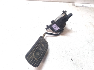 NISSAN Micra K12 (2002–2010) Accelerator pedal 18002AX700 - 2