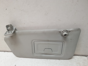 Sun visor