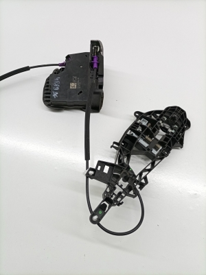 Opel Insignia (2017–2026) Rear side door lock 13598376 - 4