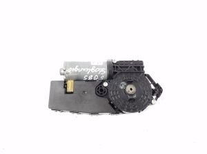 Mercedes Benz C-Class 205 (2014–2021) Schiebedachmotor A2059002729 - 3