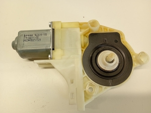 Volkswagen Passat B7 (2010–2014) Hinterer Seitentür-Fensterhebermotor 974226320 - 4