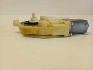 Volkswagen Passat B7 (2010–2014) Hinterer Seitentür-Fensterhebermotor 974226320 - 5