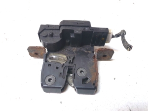 Trunk lid lock - 90502EY10A