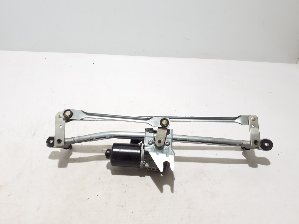 Porsche Macan (2014–2026) Windshield wiper mechanism 95B955113C Porsche Macan (2014–2026) Windshield wiper mechanism 95B955113C