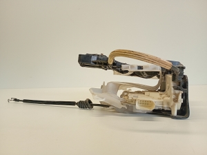 Volkswagen Passat B7 (2010–2014) Front door lock 3C1837015A - 2
