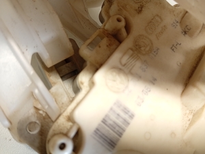 Volkswagen Passat B7 (2010–2014) Front door lock 3C1837015A - 3