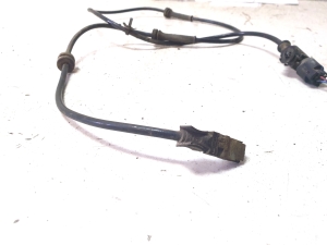 NISSAN Micra K12 (2002–2010) Front ABS sensor 47910AX610 - 2