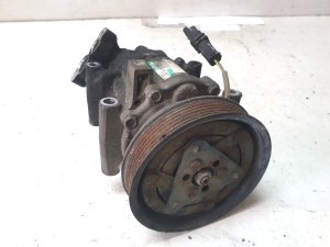 NISSAN Micra K12 (2002–2010) Konditsioneeri kompressor 8200953359 - 2