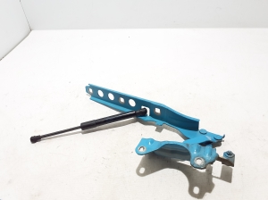 Porsche Macan (2014–2026) Hood hinge 95B823302E - 2
