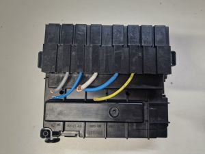 Peugeot 308 (2007–2015) Kaitsmekarp salongis 9675878780 - 3
