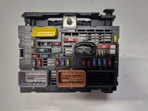 Interior fuse box - 9675878780