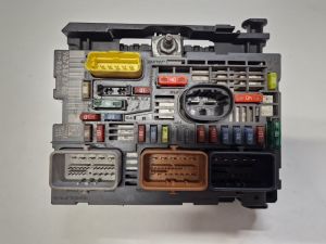 Interior fuse box - 9675878780
