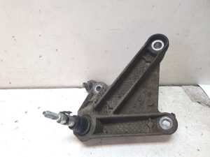NISSAN Micra K12 (2002–2010) Getriebehalter 8200043084 - 4