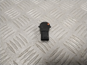 Tesla Model 3 3 (2016–2024) Rear parking sensor 112750313C - 3
