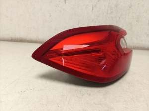 Ford Fiesta (2017–2026) Eckleuchte hinten H1BB13405AJ - 2