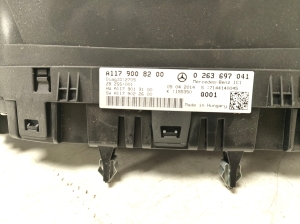 Mercedes Benz CLA-Class W117 (2013–2019) Näidikuplokk A1179008200 - 4