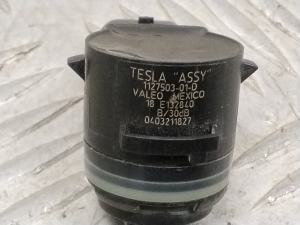 Tesla Model 3 3 (2016–2024) Rear parking sensor 112750301D - 4