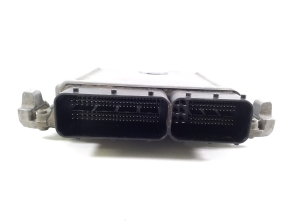 Mercedes Benz C-Class 205 (2014–2021) Motorsteuergerät A2749000800 - 3