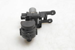 AUDI A6 C6 (2004–2011) Auxiliary water pump 4F1959617A - 2
