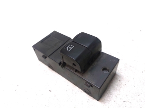 NISSAN Micra K12 (2002–2010) Front door glass switch 9316 - 4