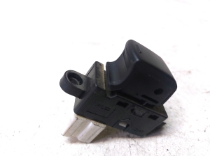 NISSAN Micra K12 (2002–2010) Front door glass switch 9319Z - 2