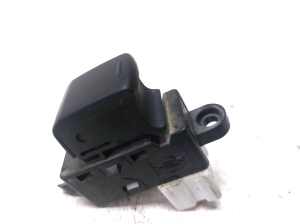 Front door glass switch - 9319Z