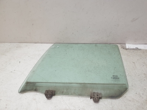 Rear side door glass - 001583