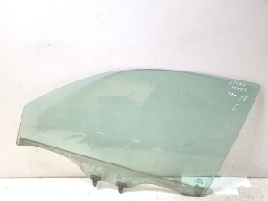 Front door glass - 001583
