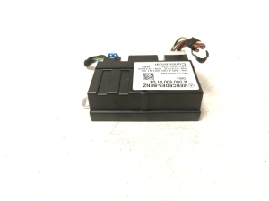 Mercedes Benz CLA-Class W117 (2013–2019) Fuel pump control module A0009000104 - 3