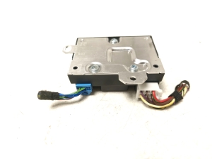 Mercedes Benz CLA-Class W117 (2013–2019) Fuel pump control module A0009000104 - 4
