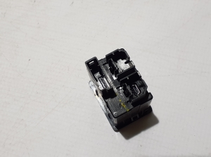 Ford Mustang Mach-E Mach-E (2020–2026) USB-pesa ML3T14F014AC - 2