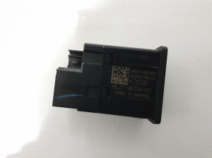 Ford Mustang Mach-E Mach-E (2020–2026) USB-pesa ML3T14F014AC - 3