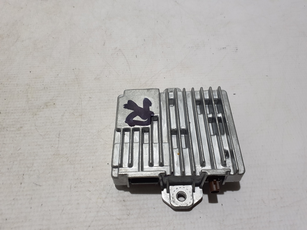 Ford Mustang Mach-E Mach-E (2020–2026) Vadības bloks LJ8T3G590AL Ford Mustang Mach-E Mach-E (2020–2026) Vadības bloks LJ8T3G590AL