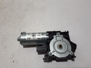  Moteur de toit ouvrant  - 10049609A 