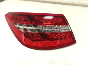Mercedes Benz E-Class W207 (2009–2017) Eckleuchte hinten A2079060158 - 3