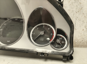 Mercedes Benz E-Class W207 (2009–2017) Mērinstrumentu panelis A2129002010 - 4
