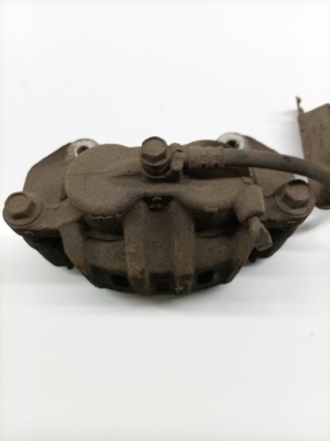 Mitsubishi Outlander (2012–2021) Front brake caliper MR370775 - 2