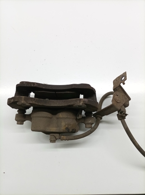 Mitsubishi Outlander (2012–2021) Front brake caliper MR370775 - 3
