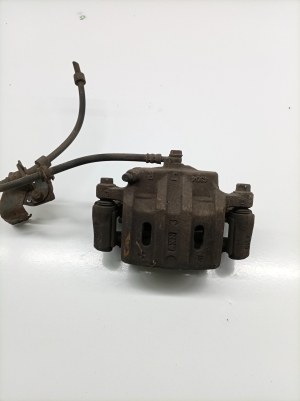 Mitsubishi Outlander (2012–2021) Front brake caliper MR370776 - 2