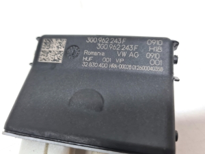 Volkswagen ID 7 E (2024–2026) Module de commande du hayon 3G0962243F - 2